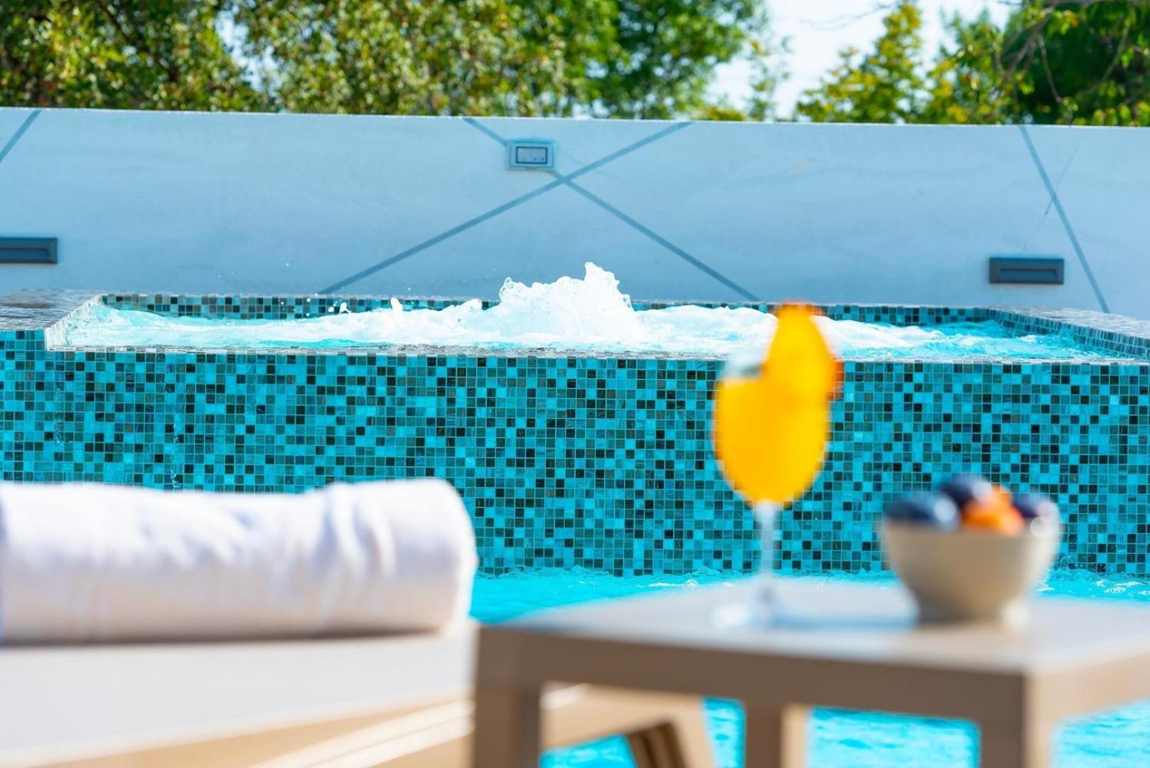 New! Luxury Villa Meden Dol With Heated Pool, Hot-Tub, 2 Saunas スクラーディン エクステリア 写真