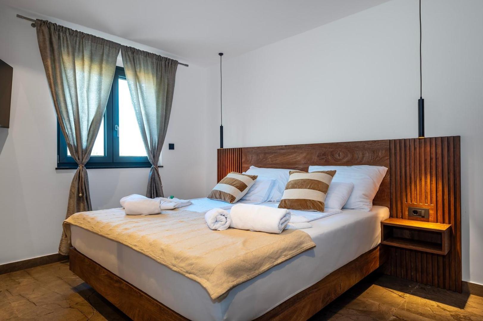 New! Luxury Villa Meden Dol With Heated Pool, Hot-Tub, 2 Saunas スクラーディン エクステリア 写真