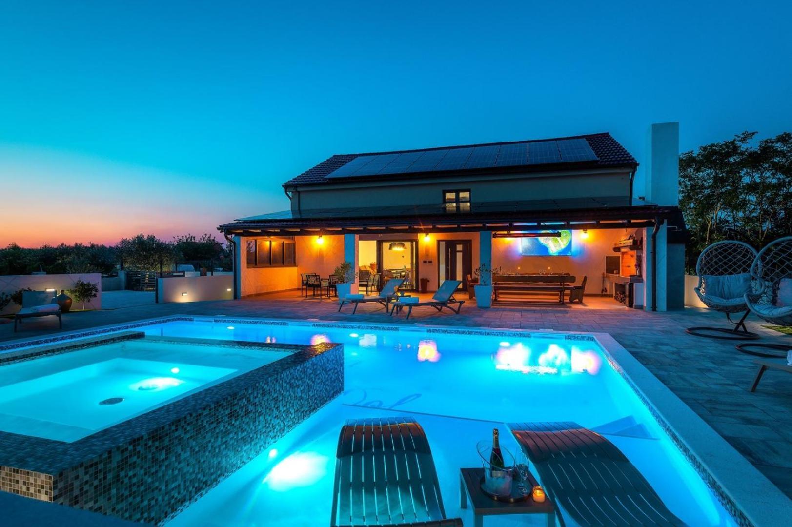 New! Luxury Villa Meden Dol With Heated Pool, Hot-Tub, 2 Saunas スクラーディン エクステリア 写真