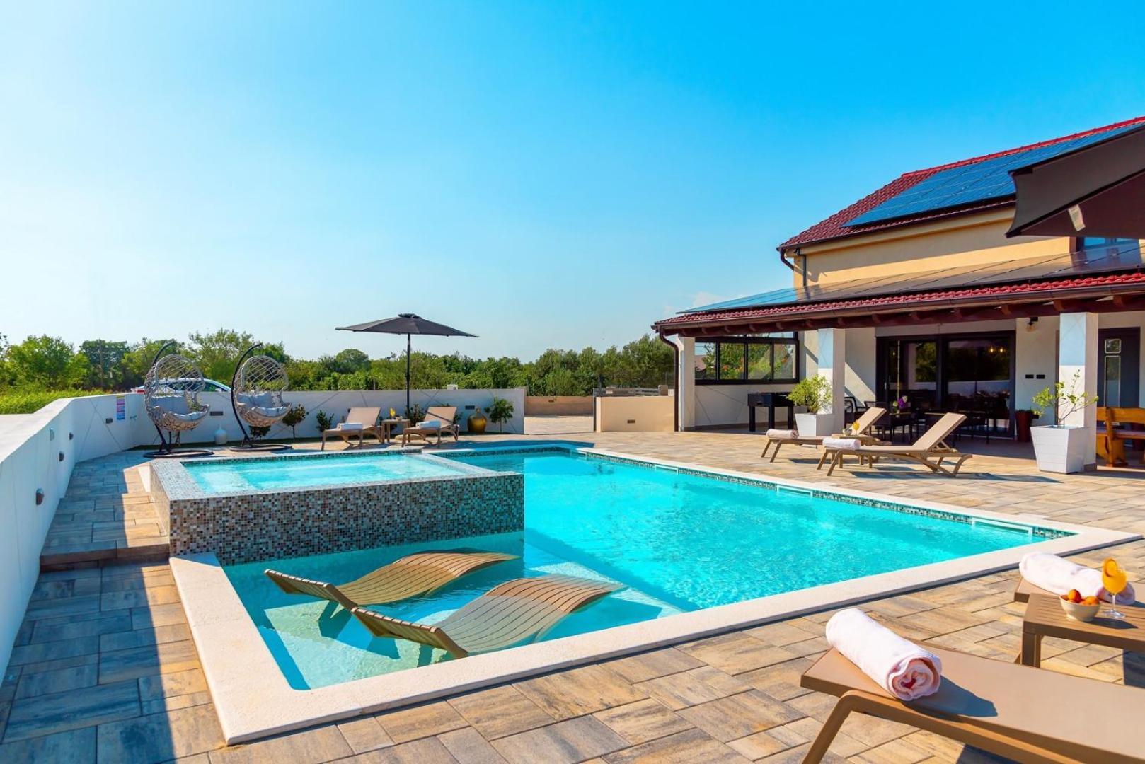 New! Luxury Villa Meden Dol With Heated Pool, Hot-Tub, 2 Saunas スクラーディン エクステリア 写真