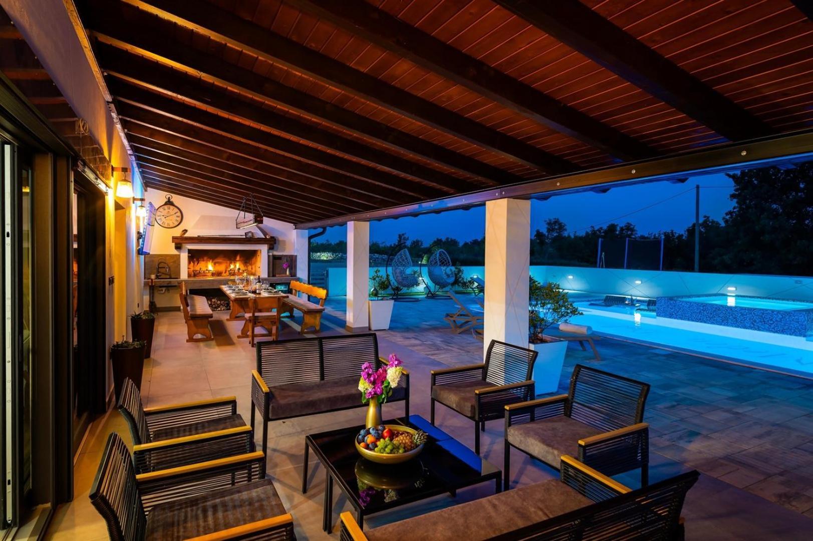 New! Luxury Villa Meden Dol With Heated Pool, Hot-Tub, 2 Saunas スクラーディン エクステリア 写真